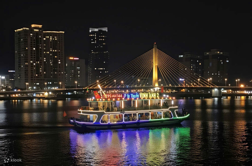 Han River Cruise